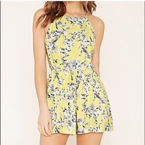 Gorgeous 💛 Forever 21 Contemporary Romper